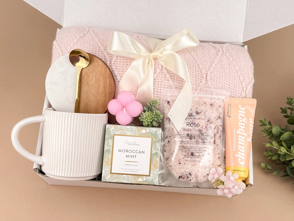 Spa Gift Box – Cozy Throw Blanket, Moroccan Mint Tea & Rose Bath Soak Luxury Set